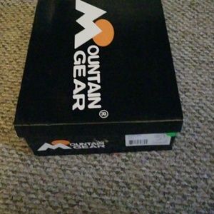 Mountain Geer Black boots